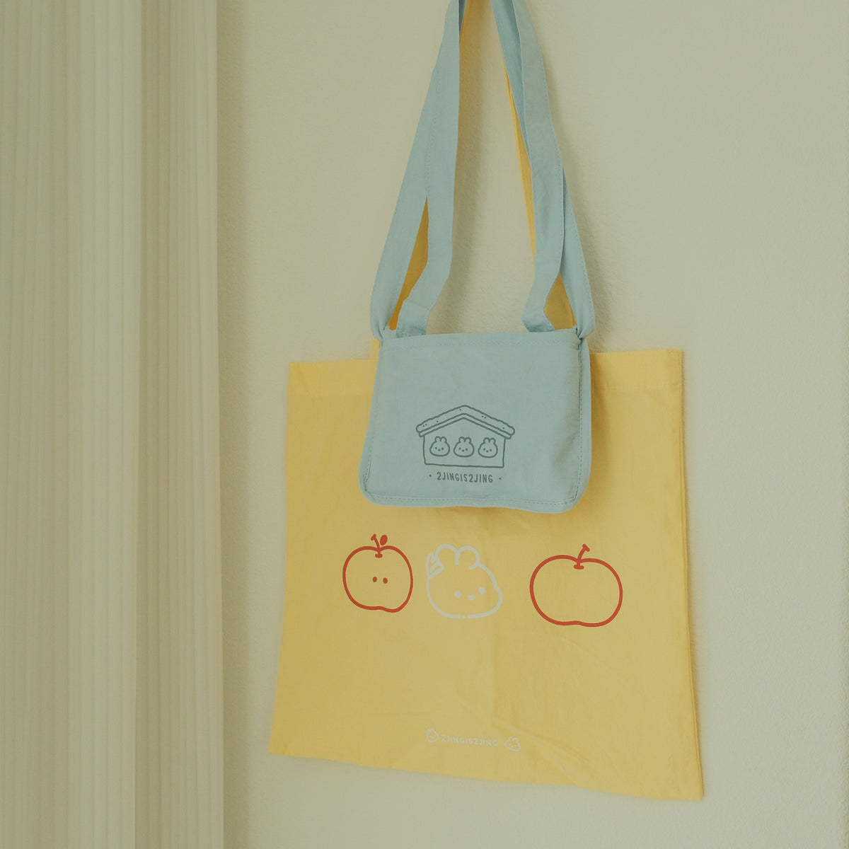 Cotton Foldable Bag - Bunnie Apple