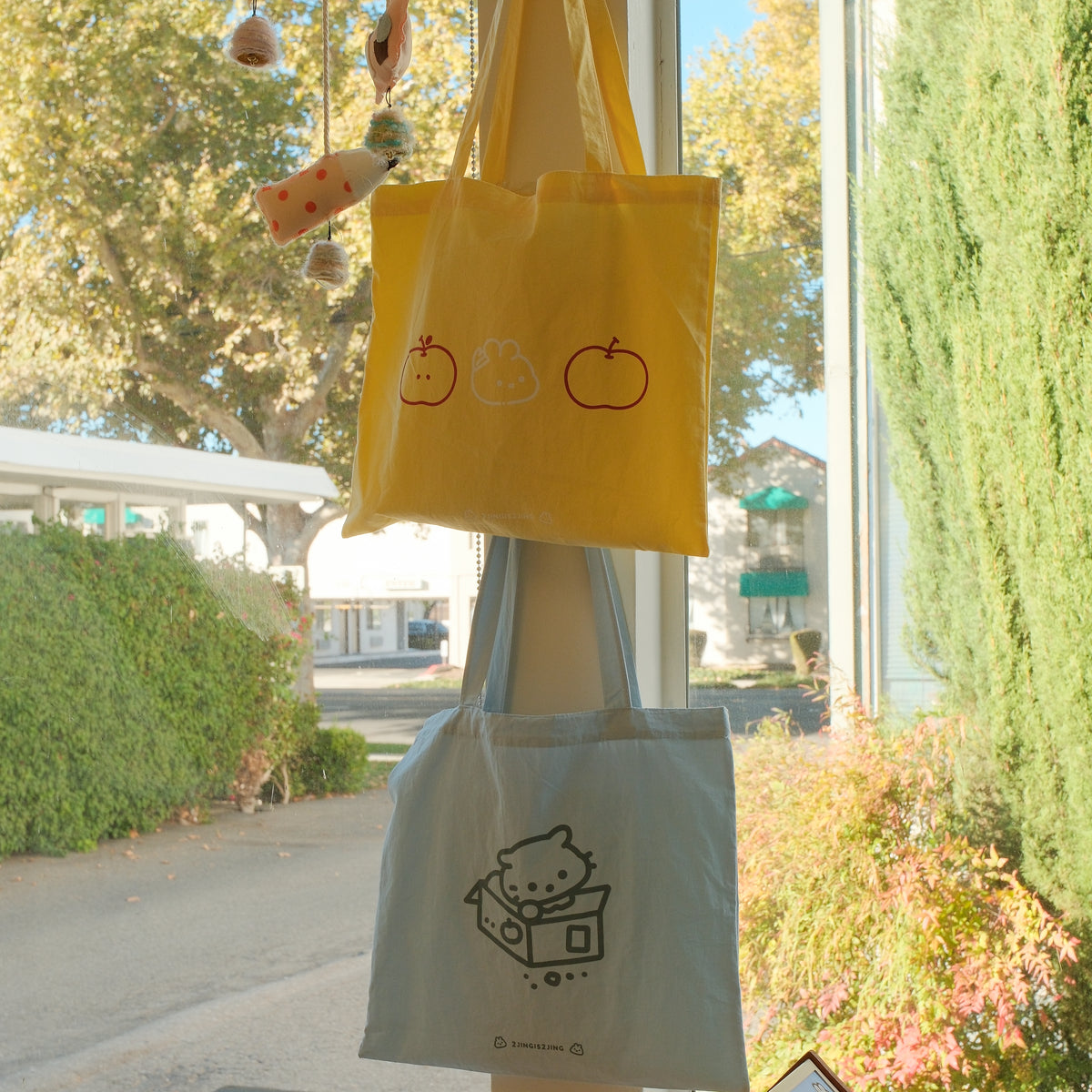 Cotton Foldable Bag - Bunnie Apple